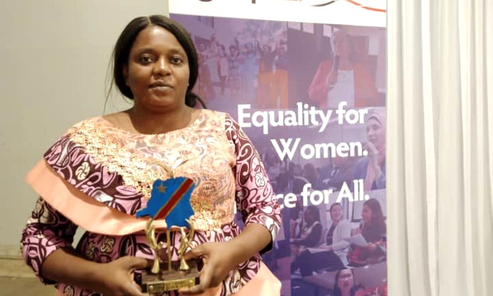 Kasaï Oriental : Ruth Biatshinyi remporte le prix média Femme, paix et sécurité