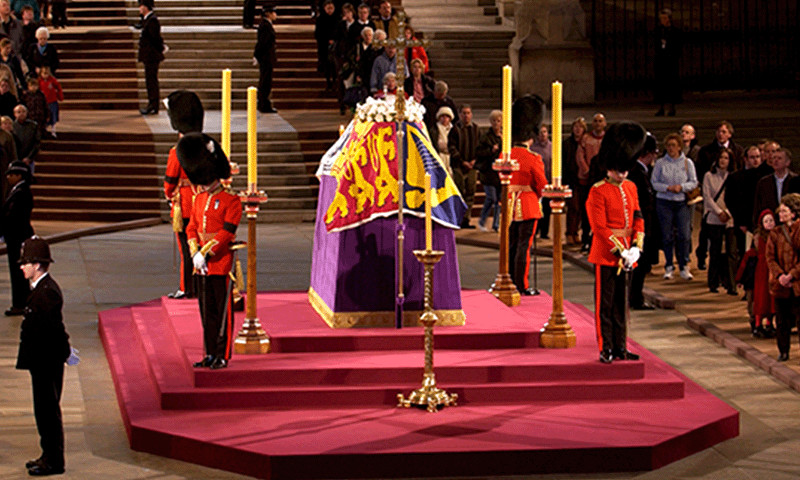 Décès d’Elisabeth II : Mboso présent aux funérailles d’Etat à Londres