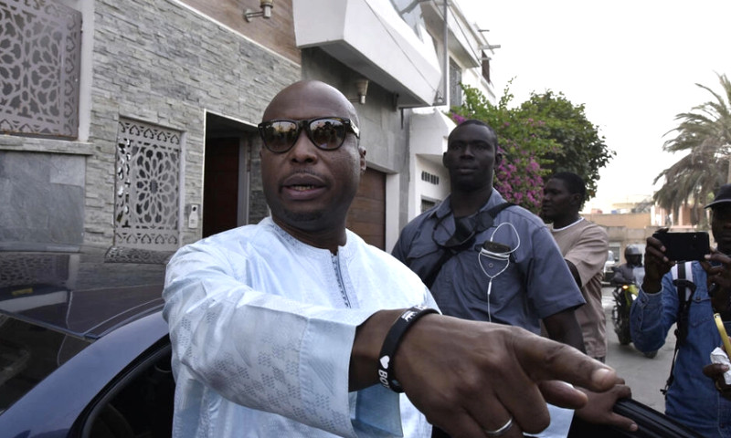 Sénégal: la justice confirme la condamnation de Barthélémy Dias, maire de Dakar, à deux ans de prison, dont six mois ferme
