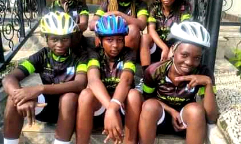 2e édition du Tour cycliste international féminin : Okito Hélène obtient la seconde place