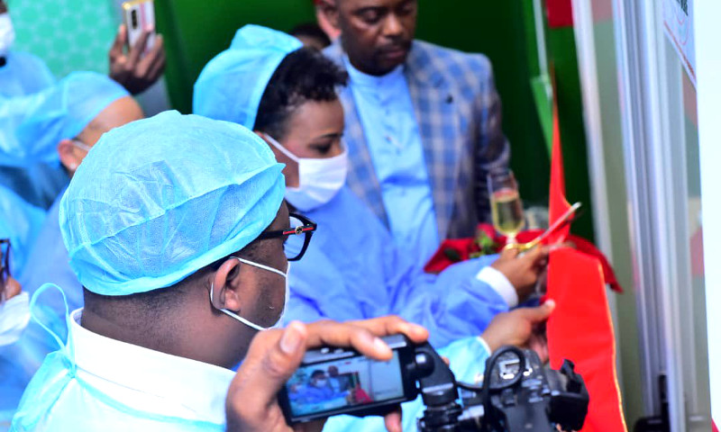 Kinshasa : Olive Lembe Kabila inaugure un centre de dialyse « à un coût raisonnable »
