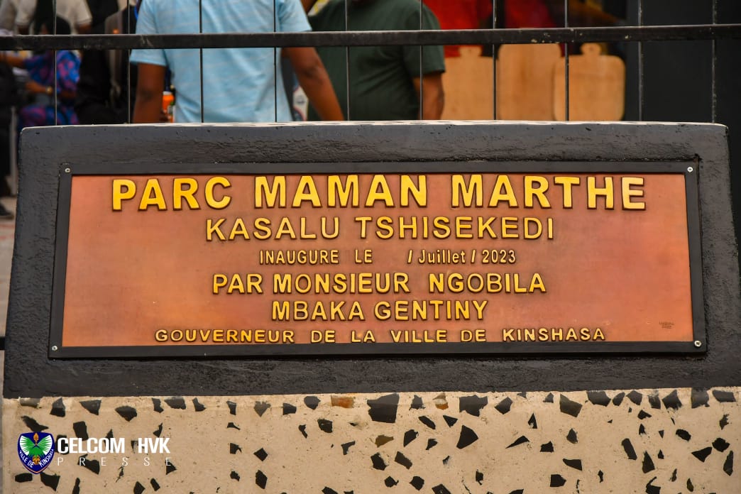  Kinshasa : Gentiny Ngobila inaugure le parc Maman Marthe Kasalu Tshisekedi à Limete