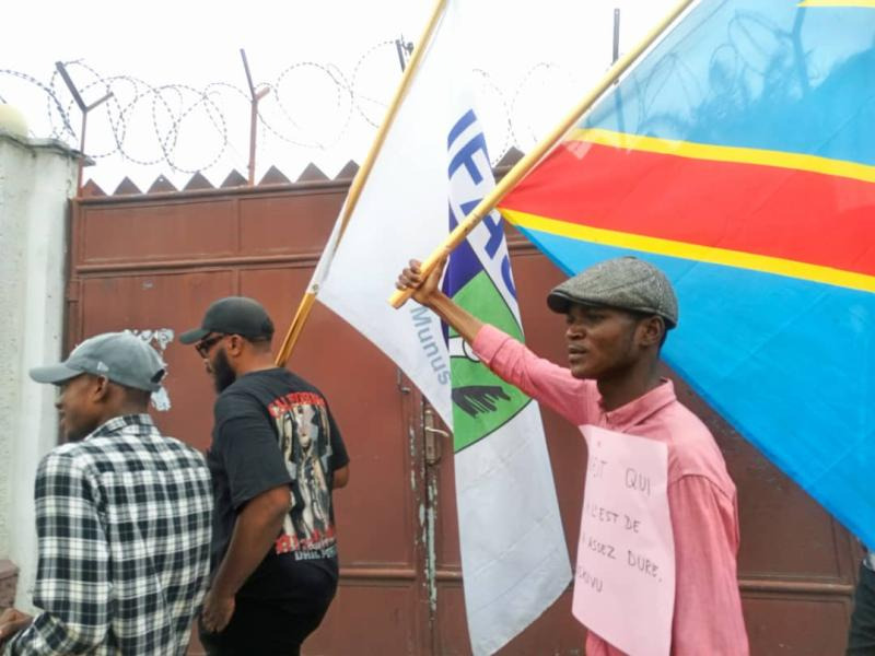  Kinshasa : Manifestation des étudiants de l’IFASIC pour réclamer la paix dans l’Est de la RDC
