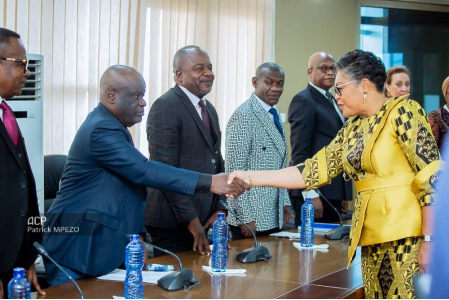 Nyoka Longo plaide pour la protection des œuvres de l’esprit auprès de la première ministre